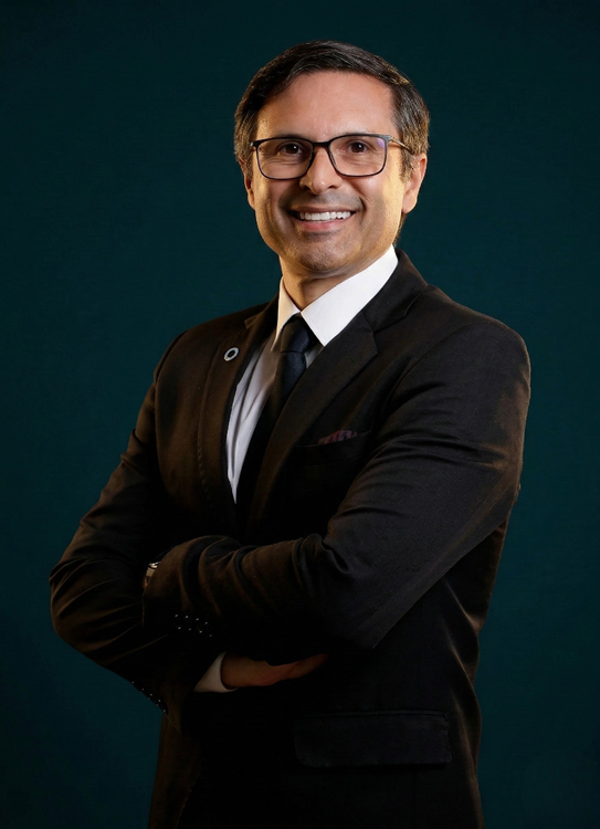 Dr. Lysandro P. Borges, PhD — Doutor em Bioquímica, Especialista em Diabetes